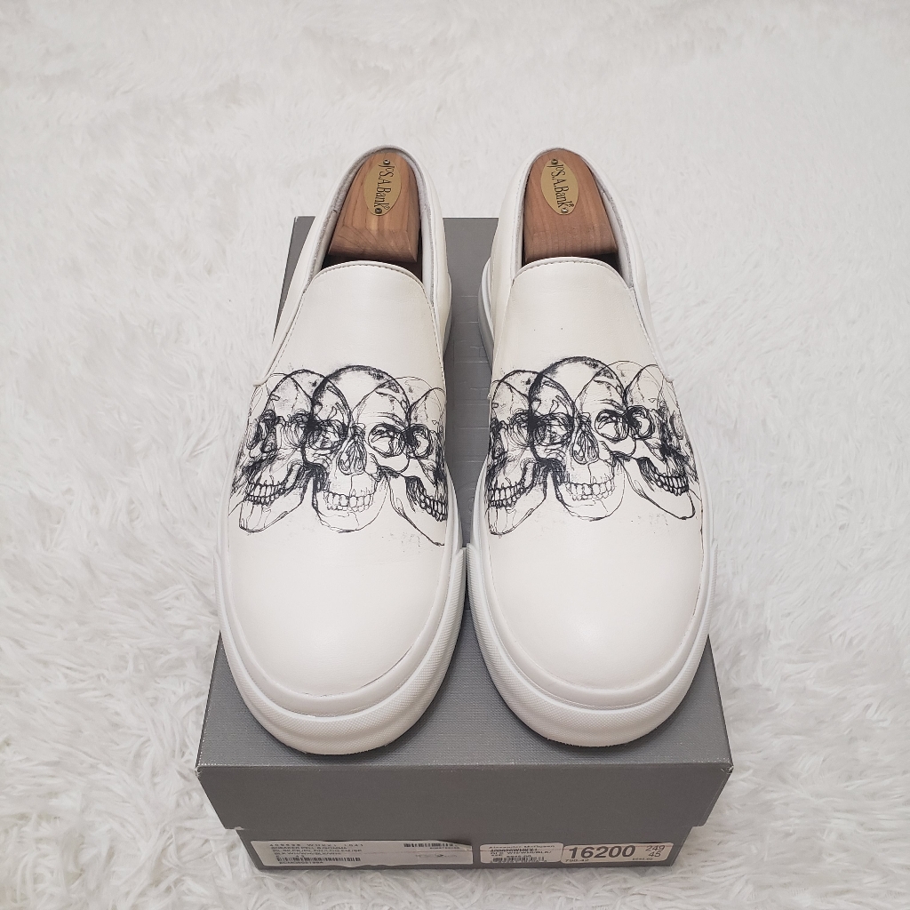 *Wide* Alexander Mcqueen Skull Sneakers